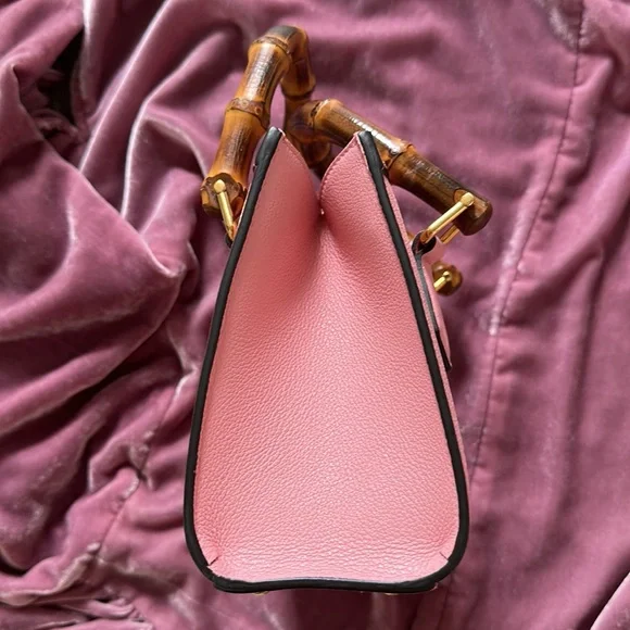 ✨ NWOT GUCCI Diana mini tote bag - Picture 15 of 17